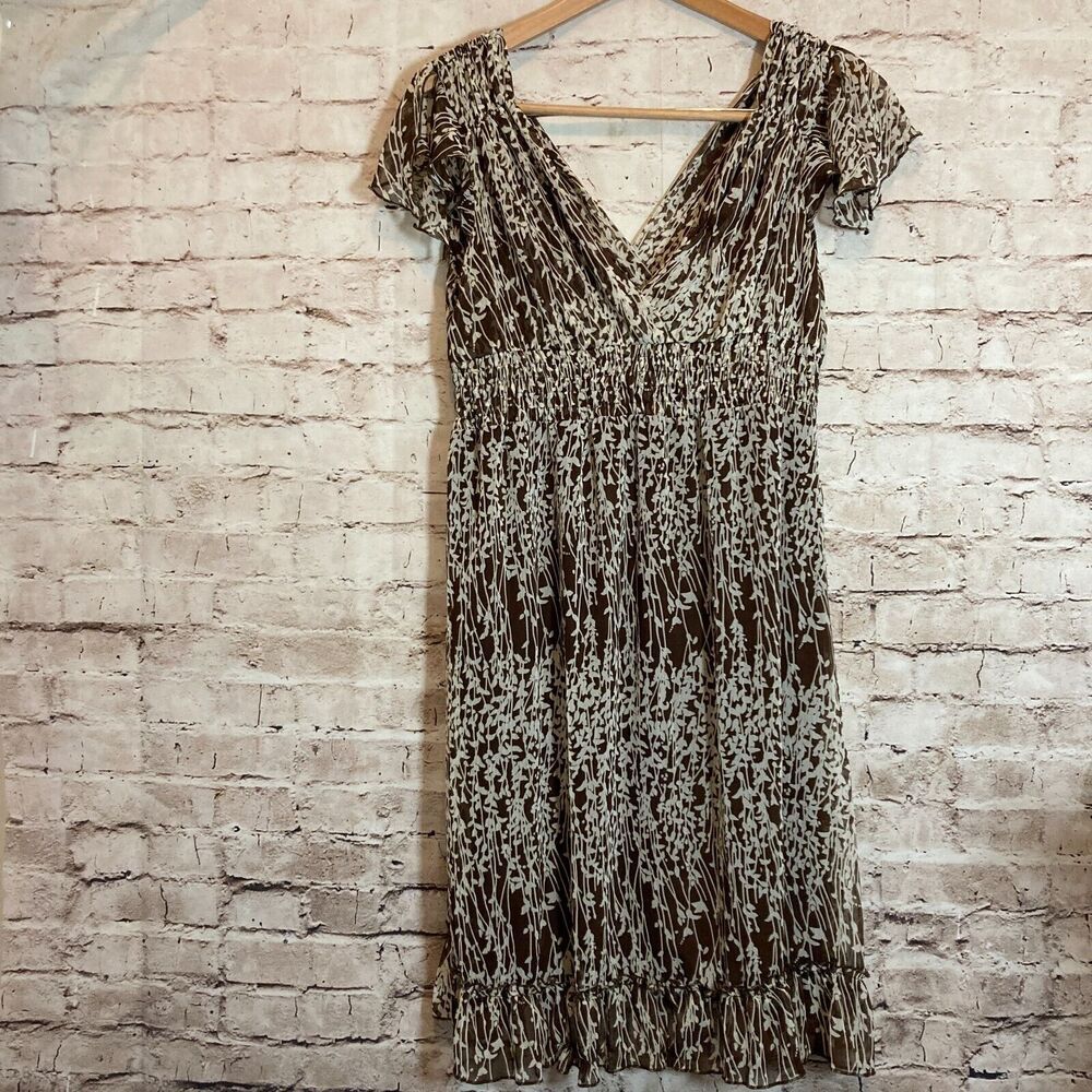 Kaity Dress Womens Medium Chiffon Chocolate‎ Brown Floral Smocked Flutter Sleeve